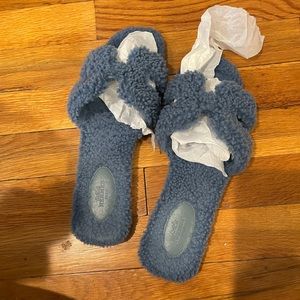 Hermes oran fuzzy sandals!